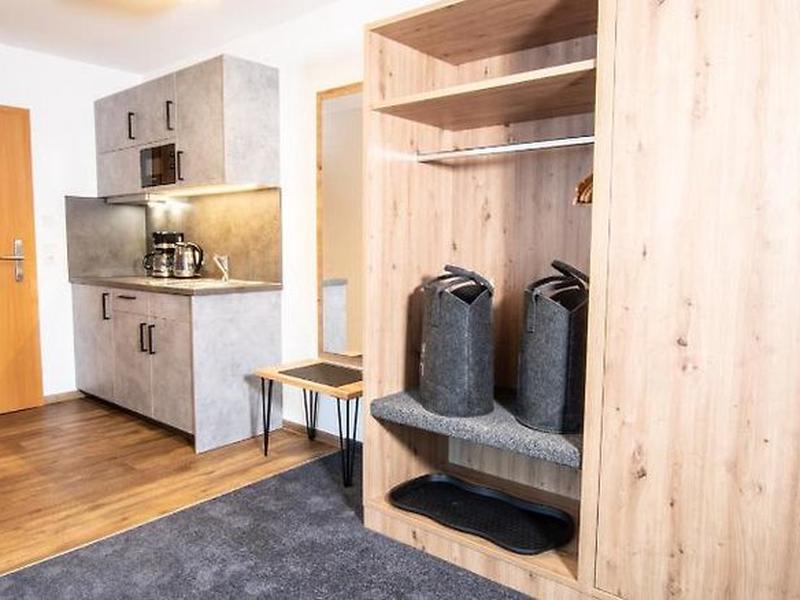 C92BA1359805B782F1613E586A007ACA