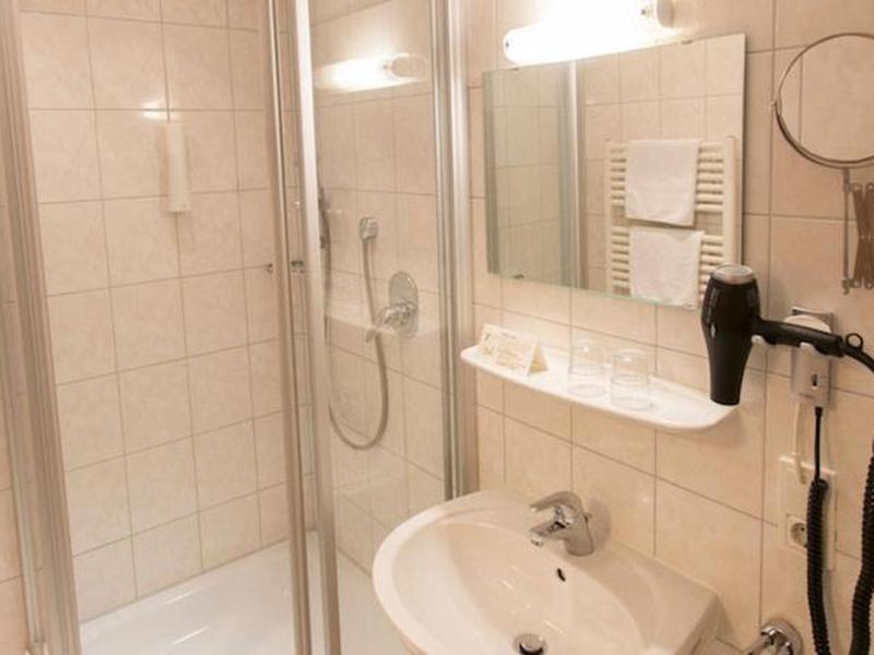 C6B9B4578EAB6B9896E2B008840EA4F8