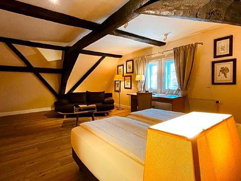 3D7280A257882F4EE1D00E87F72B88AB