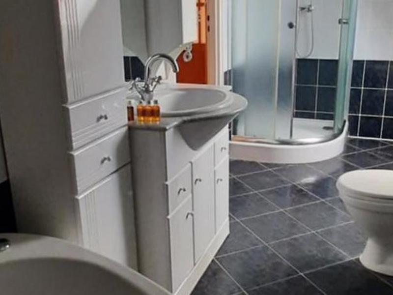 9936A09D2F2E100999E1B13BB13F702E