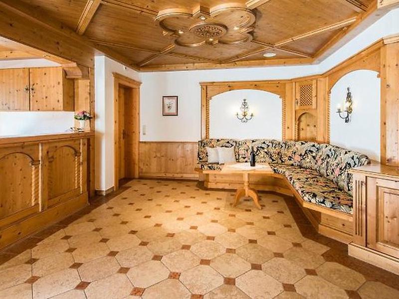 94CDCB8F9EFED984A05F2DE71298775D