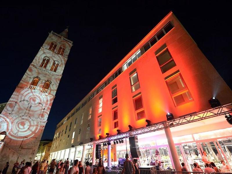 E46FA255FA6AB18F83C5AAB67D307559