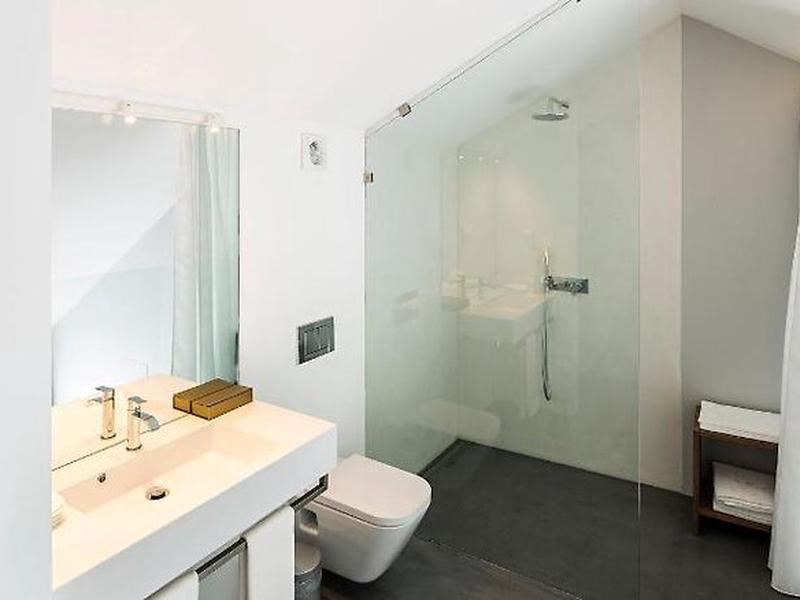 D4092CEEE140F37BB7574510747B0E7D