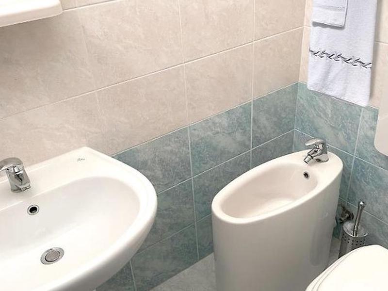 C9E12BFD188FEA9730CFBFB98FBA1EE7