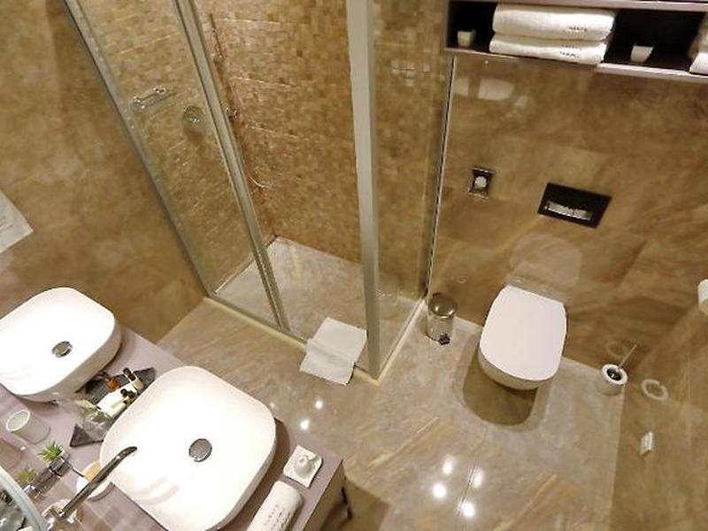 D2DB6EF205506C0B026BA83E5D7FA788