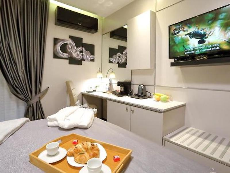 A65BFA6C54494F945C5D4AC1AA60158F