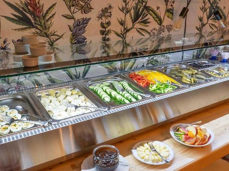 AB9B149AB3C3EEDF6783104598E9795F