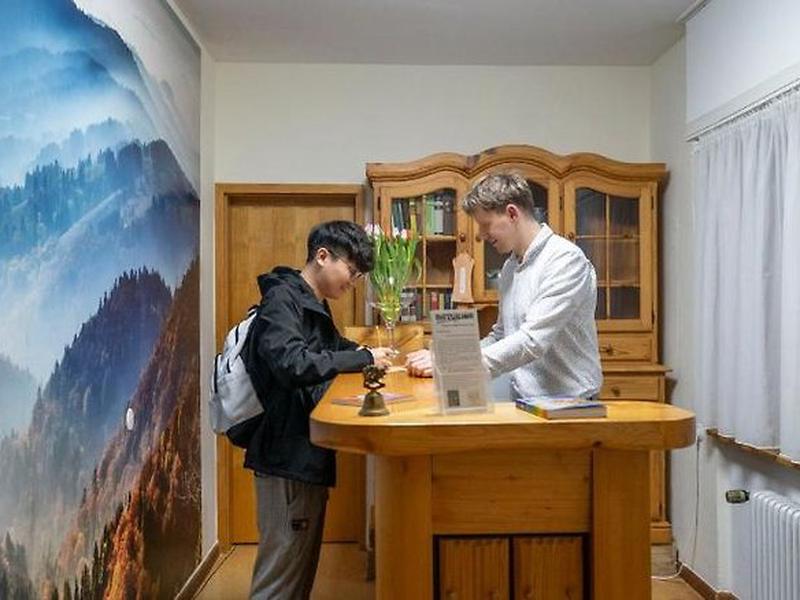 FBB718767F95B90D76FF69B3AABCDFD2