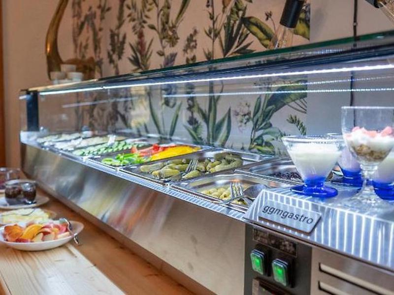 E01DDA440ADE8DF818EB36EAF969FFC1