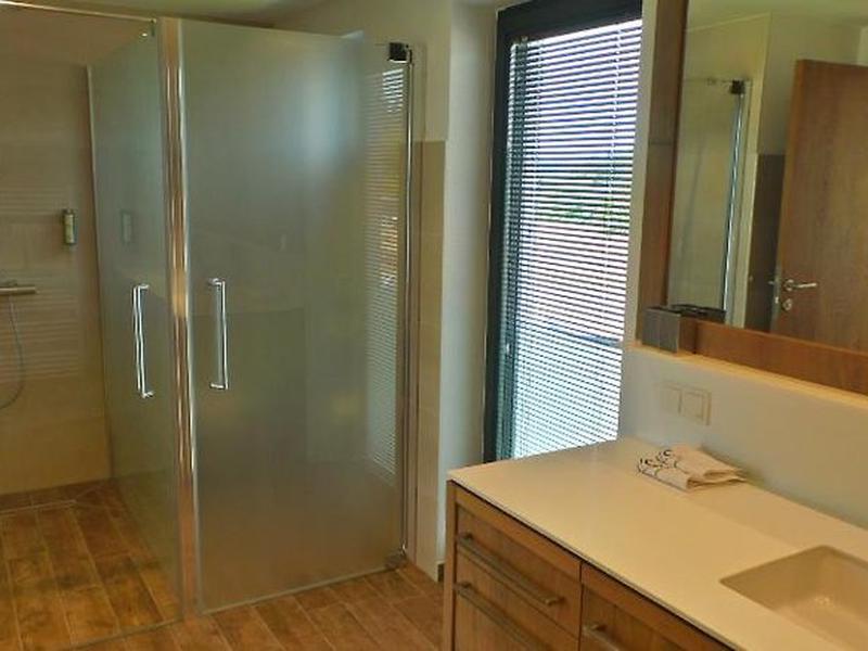 C7BE2E473E98ED1F9102E90EDD0621F1