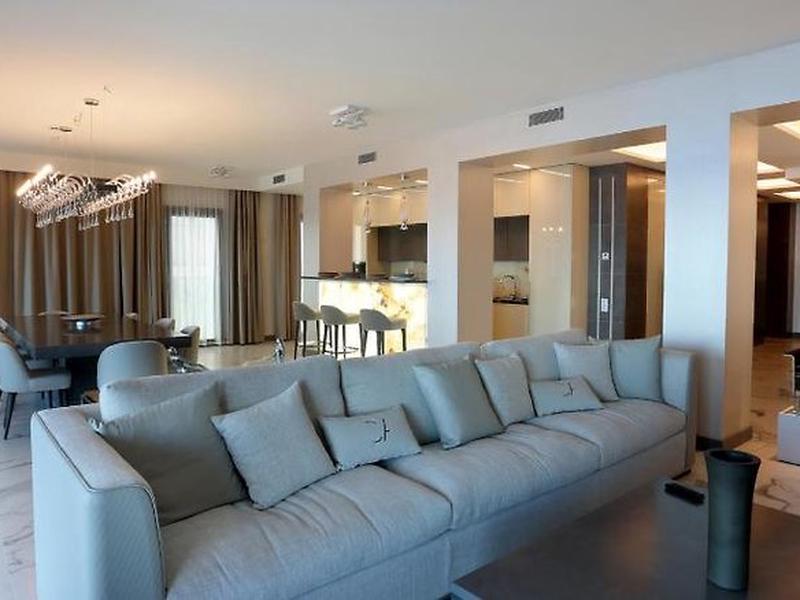 74B05B70F83B08B49E06C86110E974DF