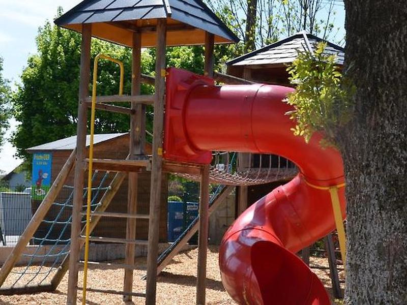 1AB2701A6F43C8184F3E4E0C73A56F0E