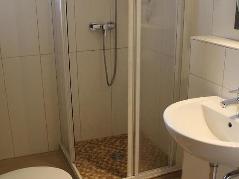 CC1E305DA3A72D76CA6C8B7333291EDC