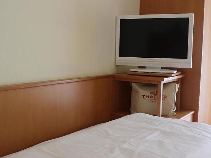 130AD35B7CEC2F7A72808BD33F7307F2