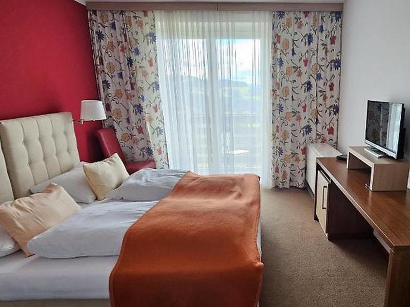 E130F40D25327DEBC5FC80ECA3D9FB6C