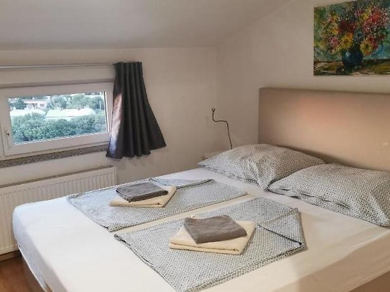 77E8A60585F674305F563B76E107325A