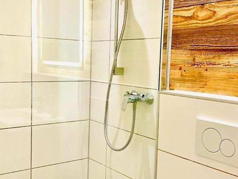 1707106DD1CC28BE67749EA06C40CBD1