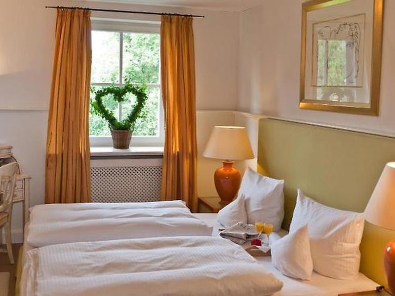 D3EF9B1E7D9FB2FC321F132E5E7477E3