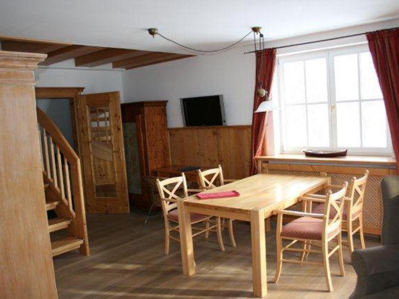 B7DAE8D7AEEE67F0A0F693D6923917DA