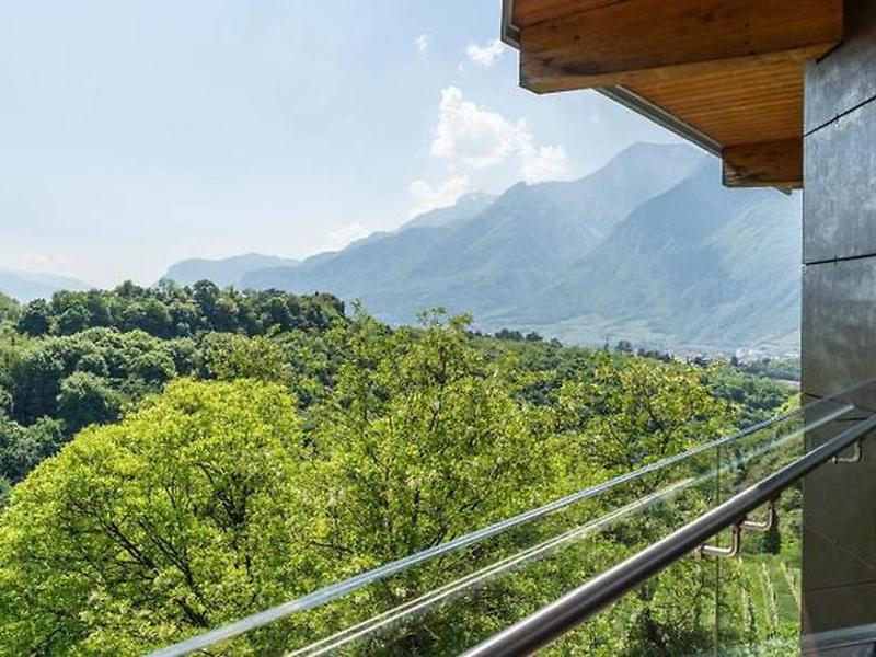 5EBEDBA728117E8C2F17AE0FC21226D1