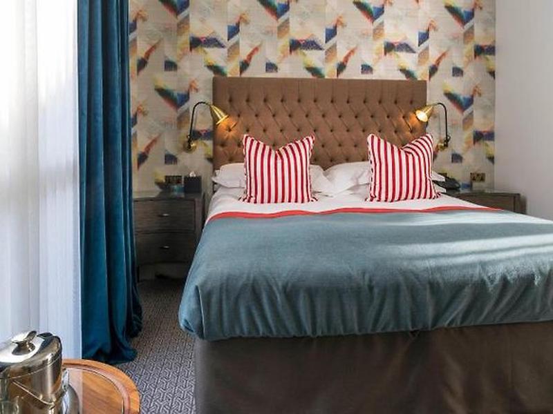 869DA75E00A8DBCCA9BD5524856BDF6A