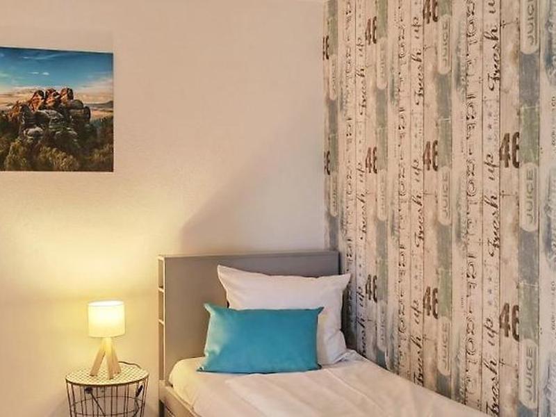 6F18E90A81583919BE51BA8EF355958E