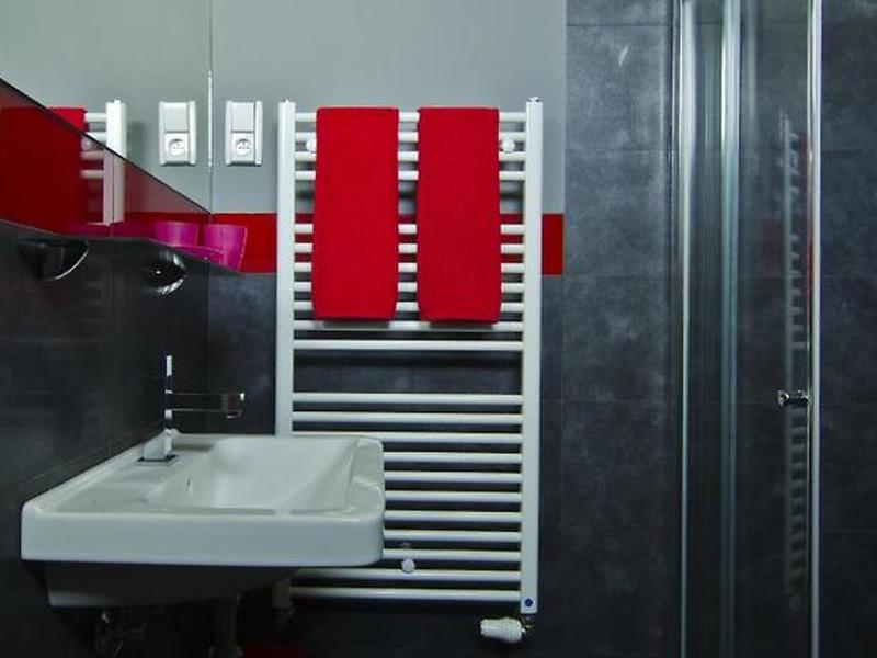 989FDB6C18ADF91BBFB97058999270F6