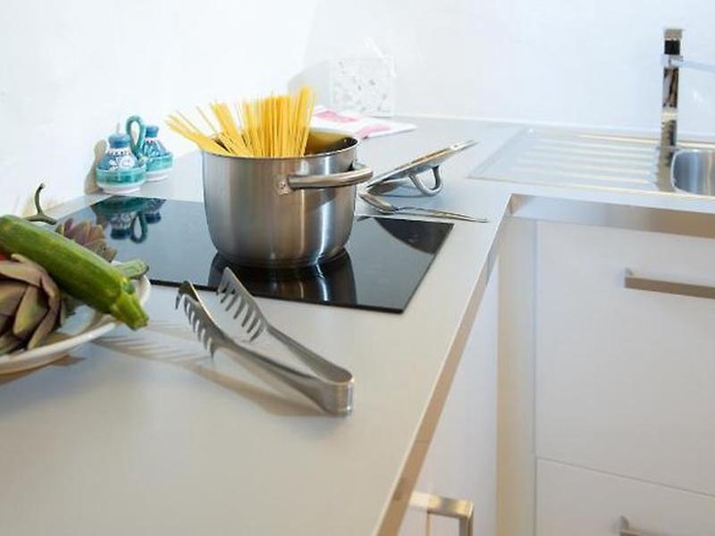 9B0637FFD0027D056778F0D9D45A7EE2