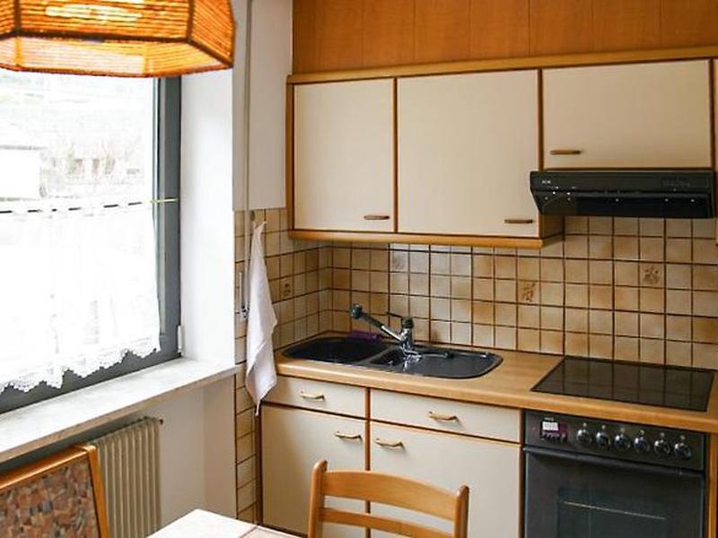 406AACAA430E89D449EF98854F370F03