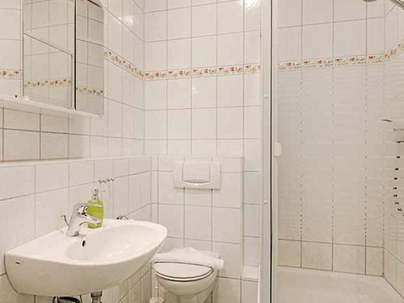 C741D881E2A9F8E18C111FF8063A1A16