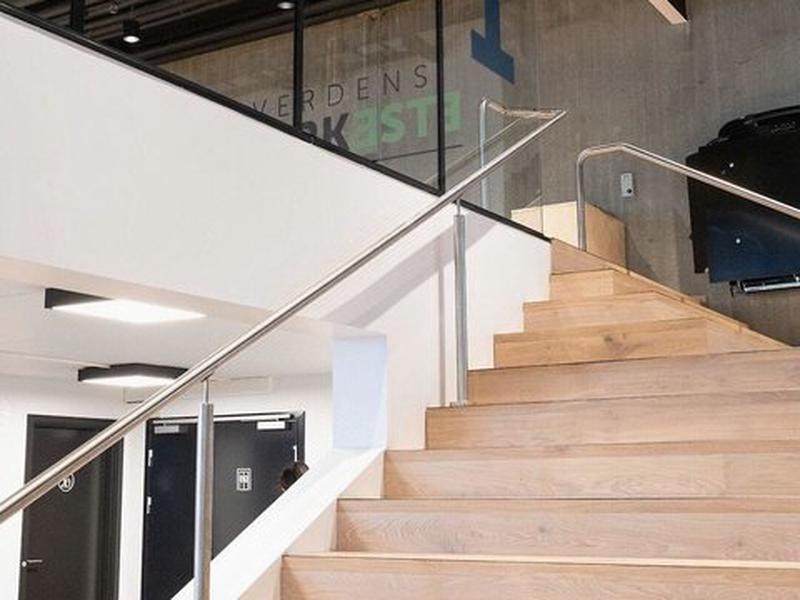 802A67F9A06FE9CBCA55554904B8EE9B