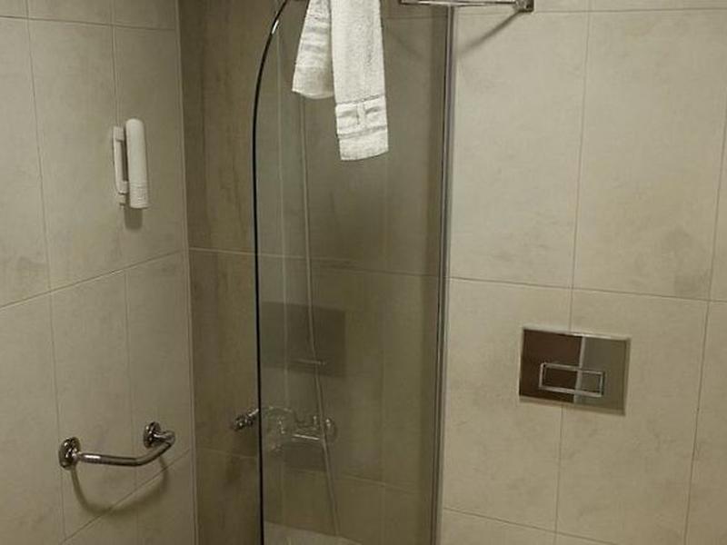 B8DCF37D5C9C08FE32A6A3C82A798853