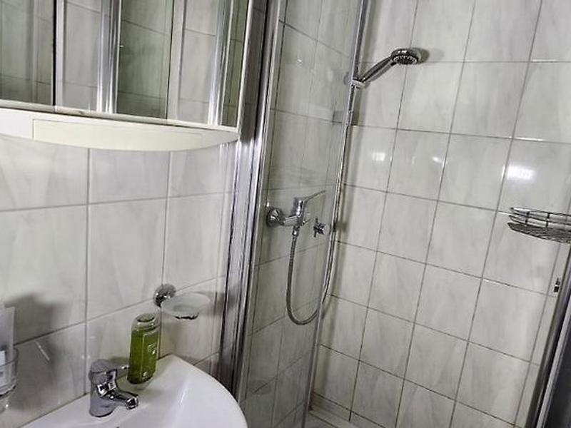 4163EA009B4735BCCF1F5B0F620DF8F6