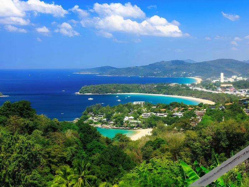 EE6574BFD20602D16007C8C4663F9ADE