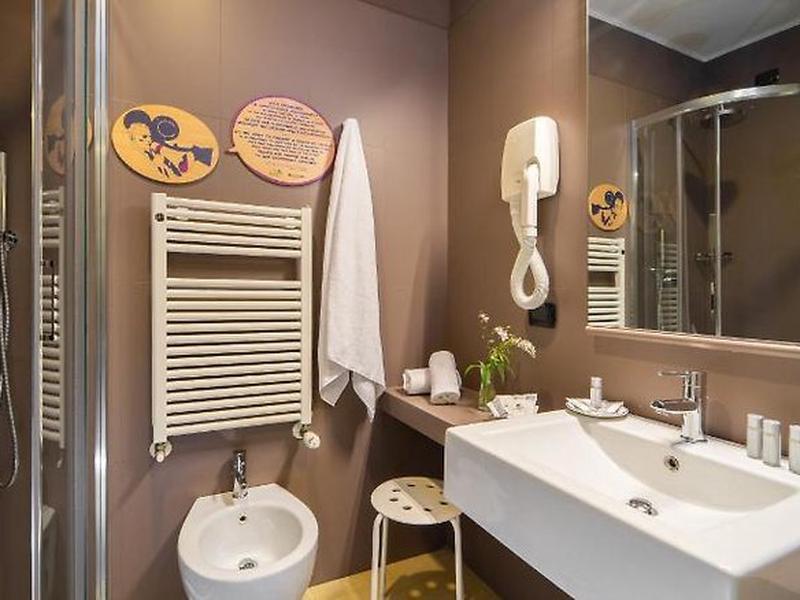 3E799347BE7D51F82ADEC74263D6805F