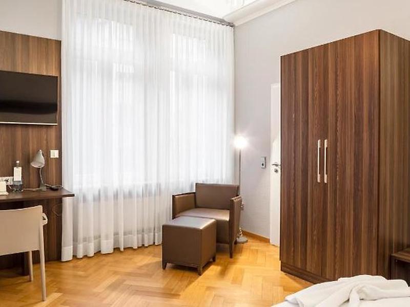 E7BBD4D62FDBBF67F20BB3A91BA053D2