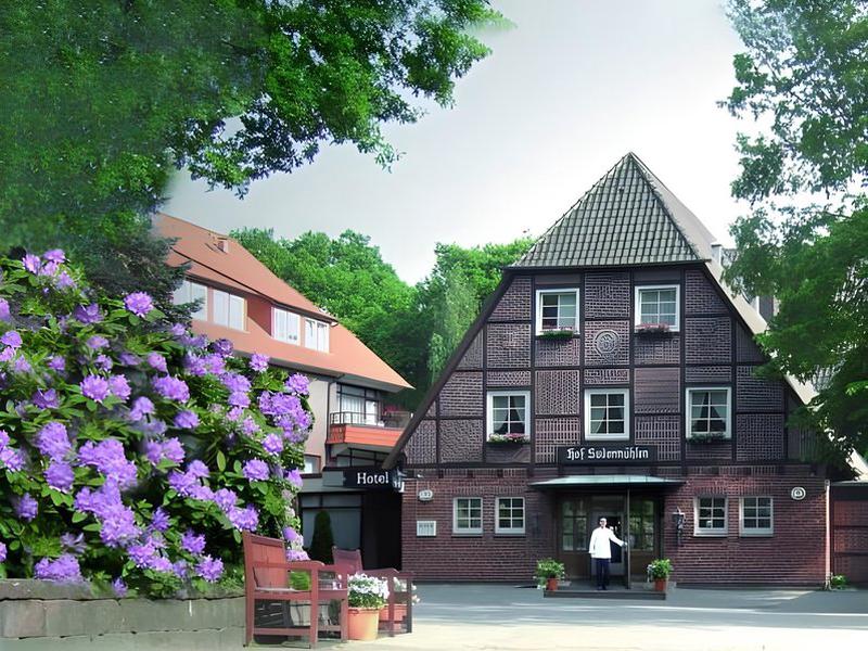 8D5A01F2A244271A9A5123FE24E00F09