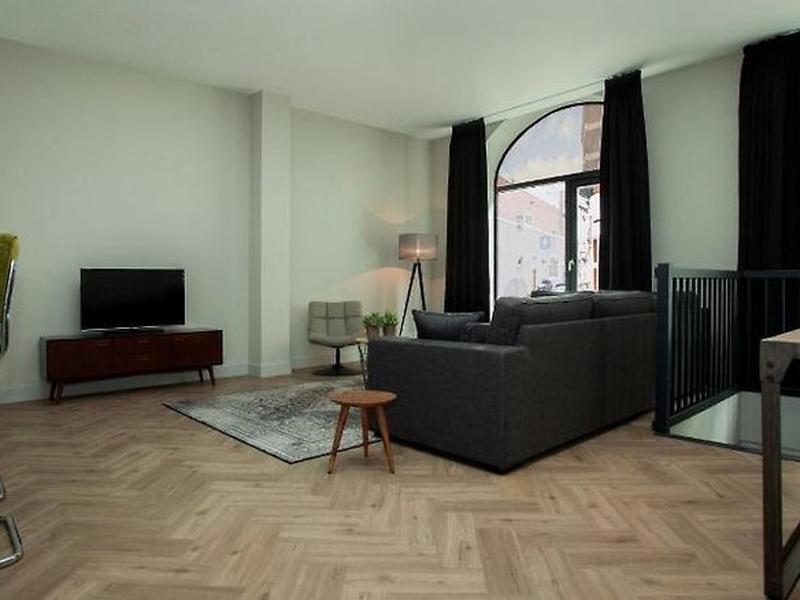 412E007A50D6E7B7FDCAFD75C99F94D1