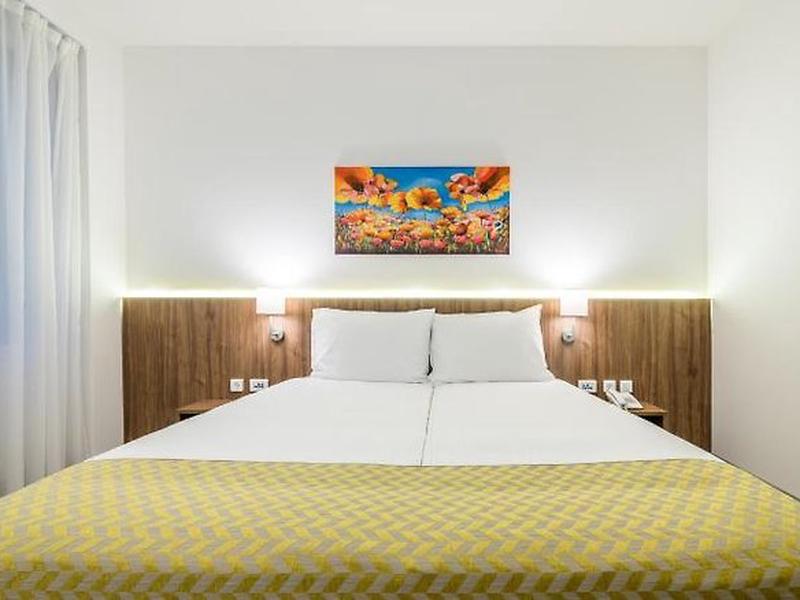 0062F87A4AD09E4051FD67A9B907FD44