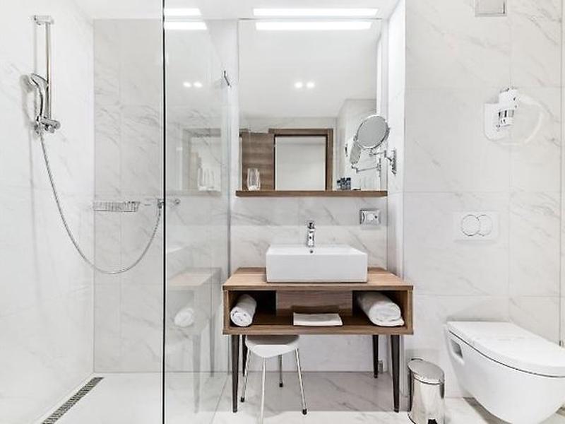 134D8EE56347A3D1E69D5D7EBE49FDD8