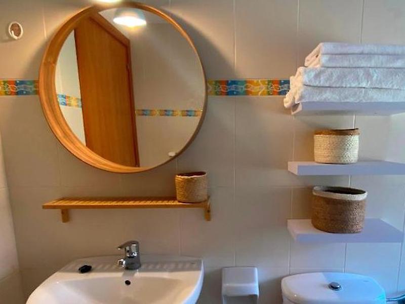 F571BA0C2B82A07DFD3C04405C943604