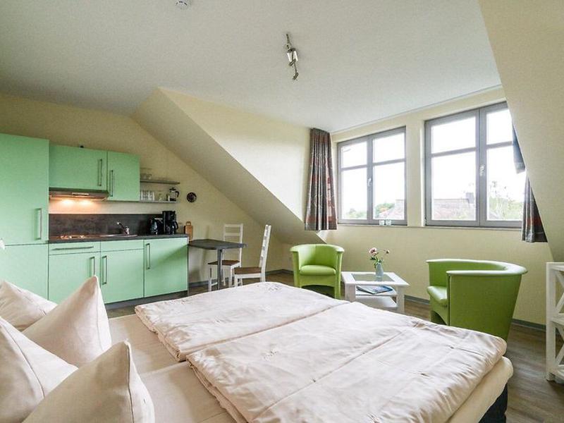 17747B3207769E3A3304DB1B1F5678E2