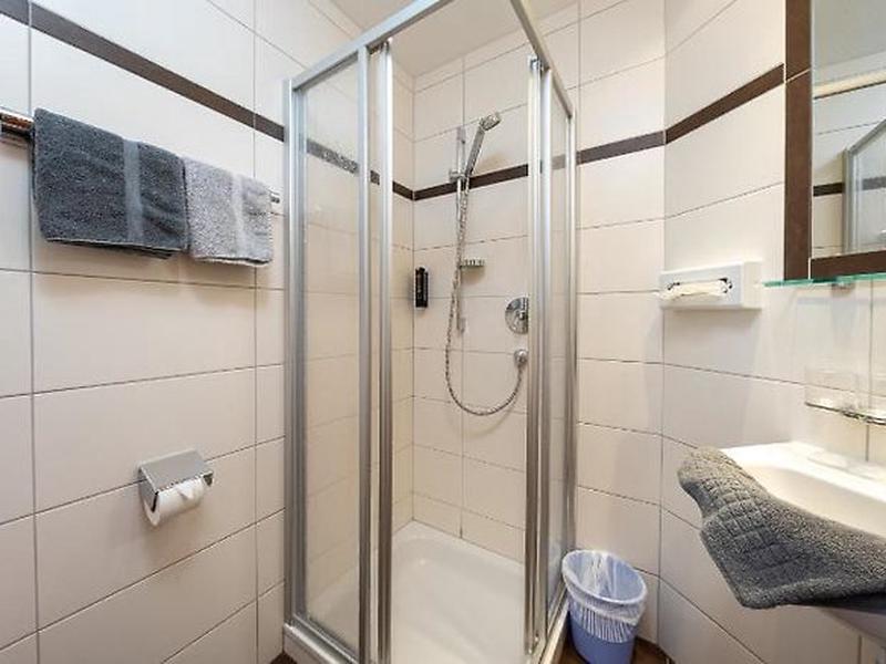 BB649143E7507E7F94DB0409286AB1F7