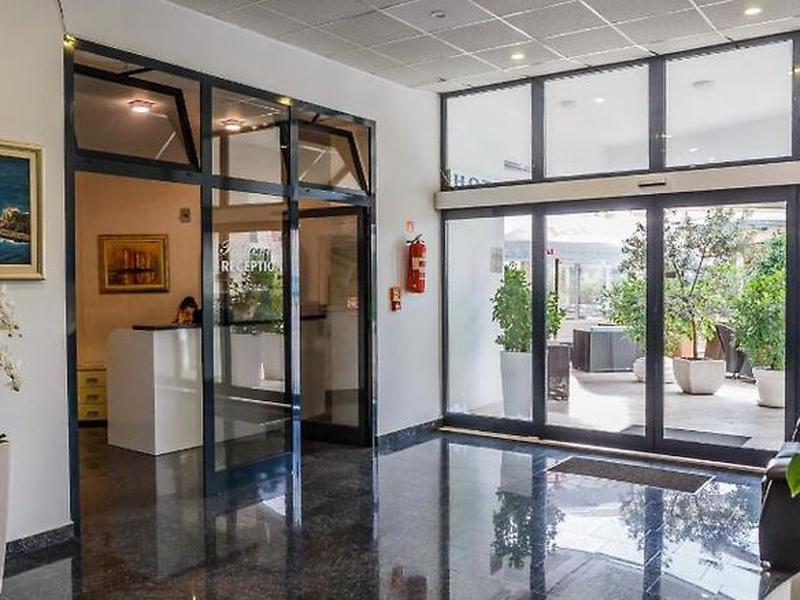 FB4CF7AAA006C0F1B85ED0C20B448191