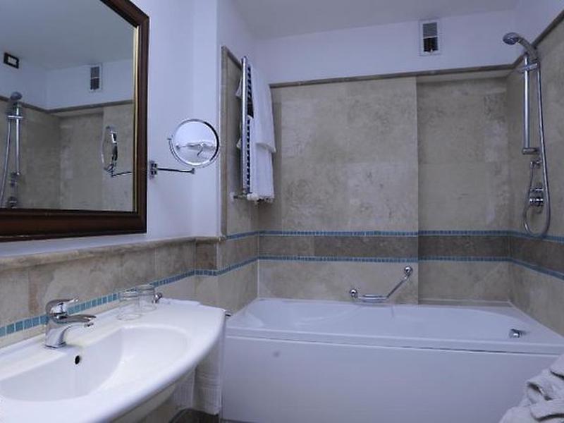 43C019B8BDAD5CA509C8F3D3F61389C8