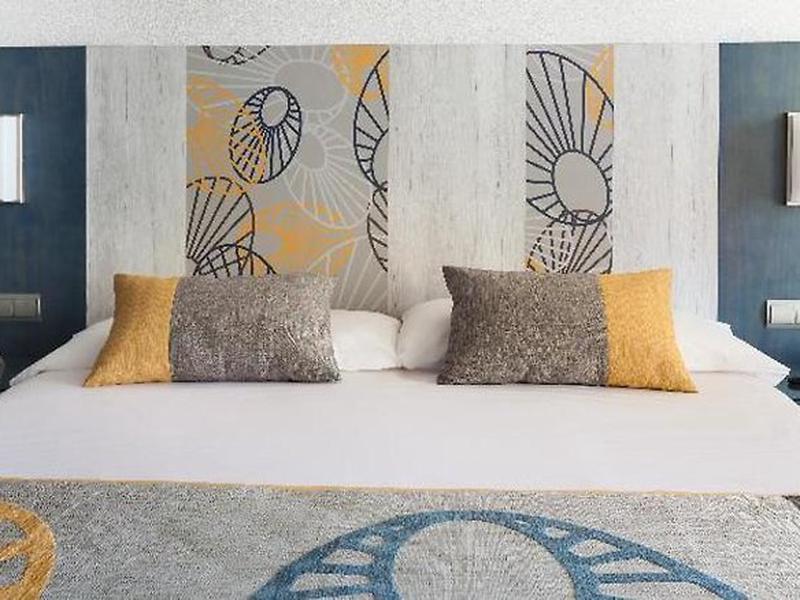 C7EEB09A15CE4111D7A0442194BE821C