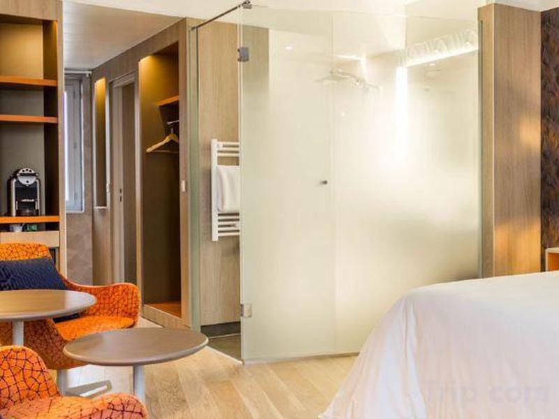 00070272C39B18C461305F158BBEAF18