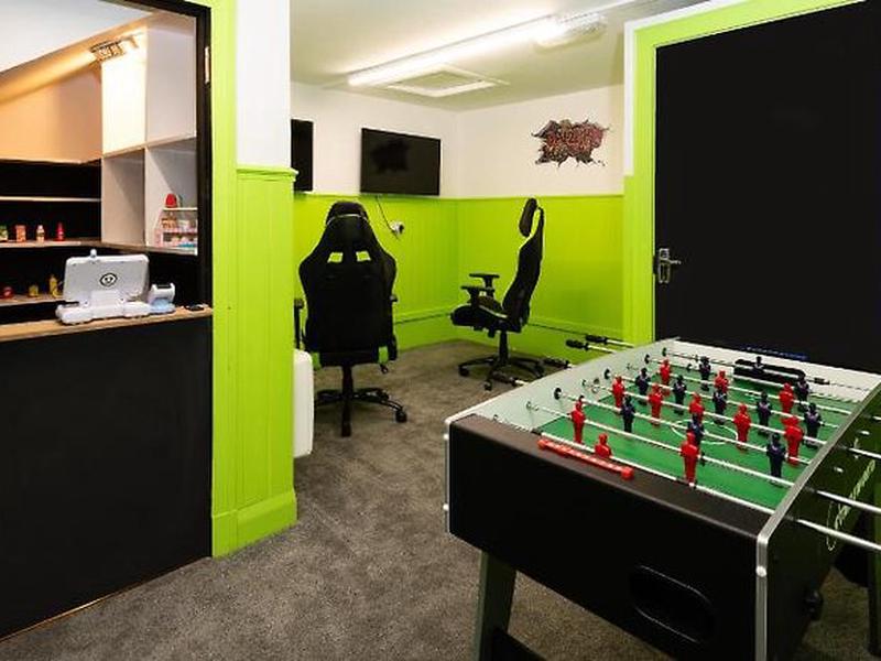 4CE5B3C0EFCA6D7477897EF3E29593D7