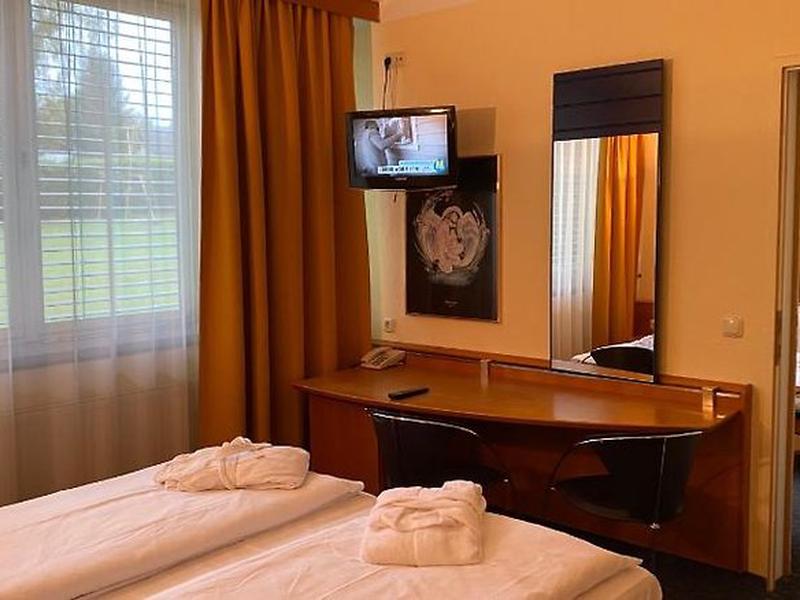 9CECAFD7B87B1797796260EA587CD3EA