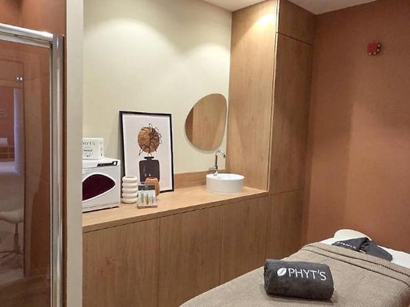 60F0541B3B51D7E3BD44678BAFB1055D